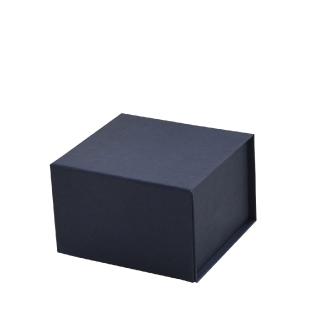 Boîte magnétique carton bleu mat 10x10x7cm